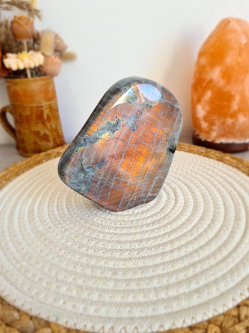 Forme Libre de Labradorite Rose