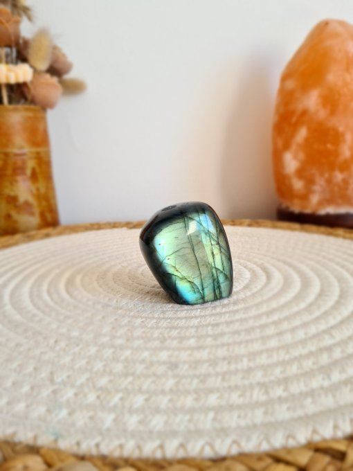 Forme Libre de Labradorite Bleue