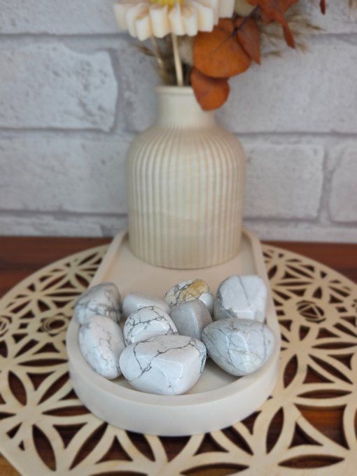 Howlite